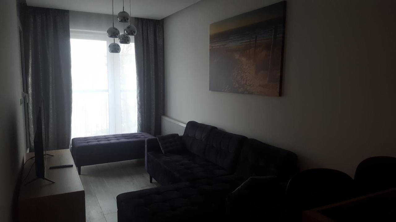 Apartament Skarbowa 2 & Parking レシュノ エクステリア 写真