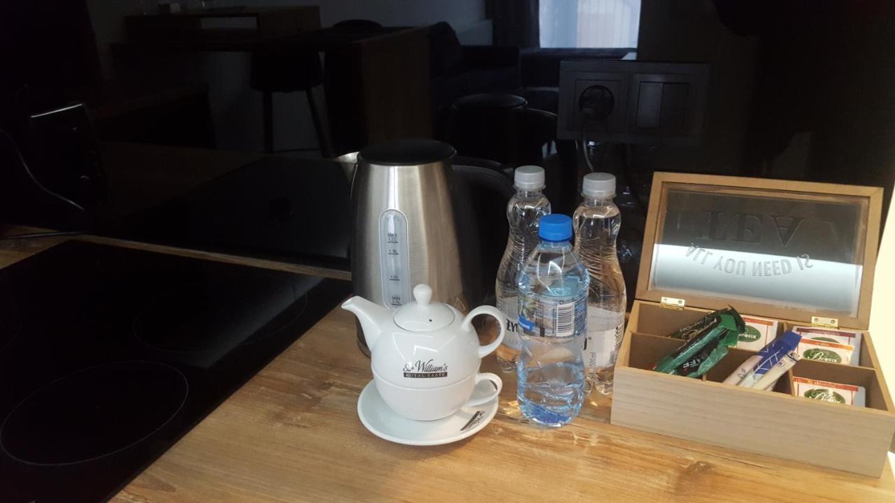Apartament Skarbowa 2 & Parking レシュノ エクステリア 写真